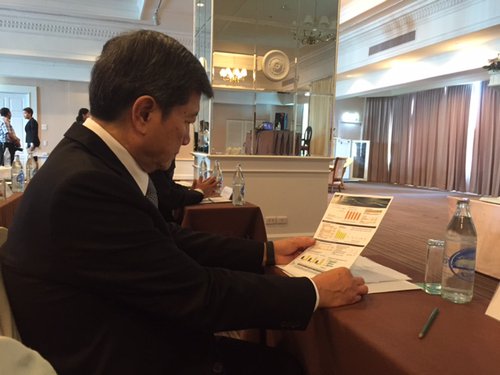 The Minister of Health reading GNR&#x27;s Nutrition Country Profile of Thailand